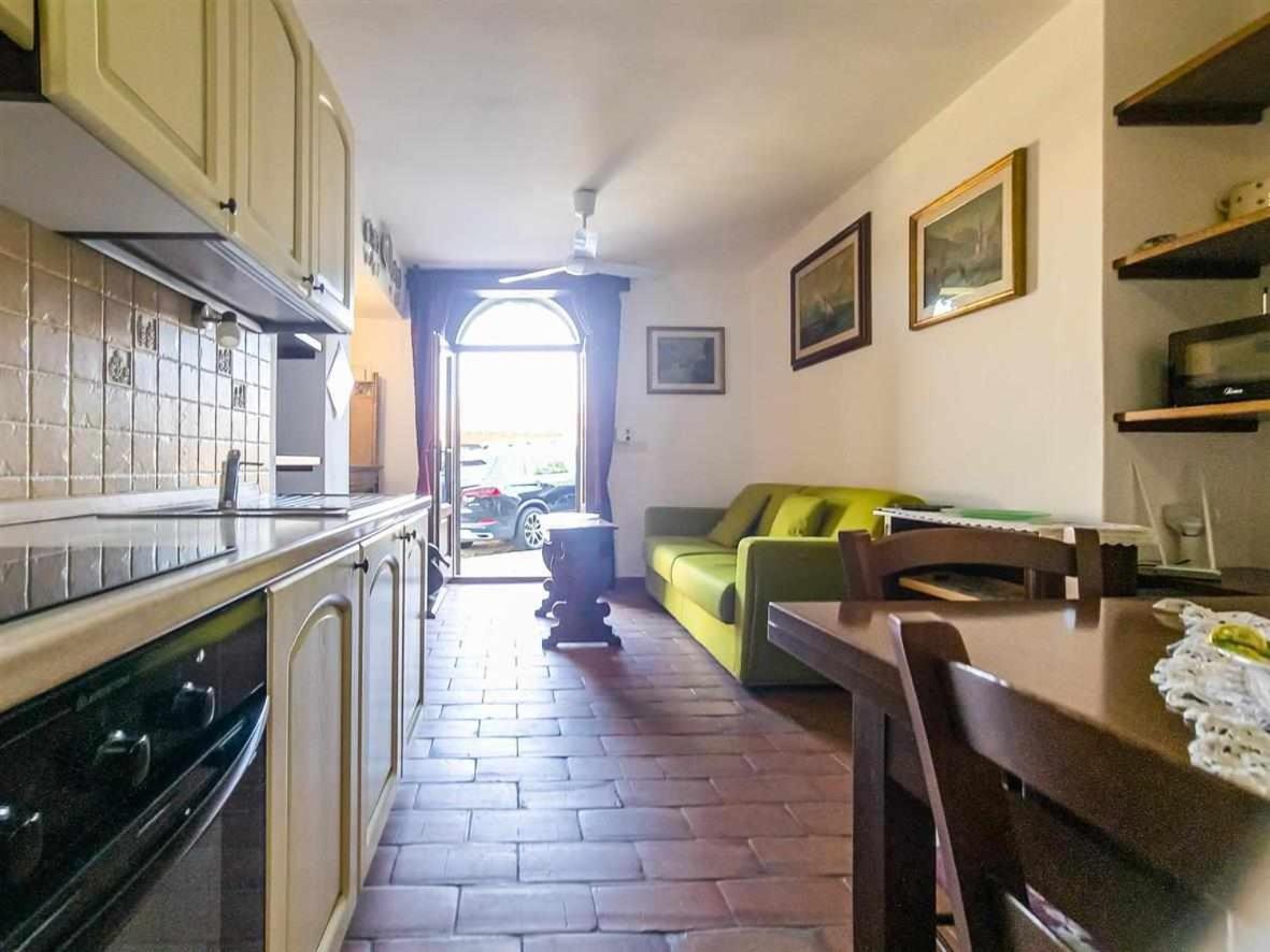 La Casina Di Rosi Vivere Nellantico Borgo Castiglione della Pescaia Exteriör bild