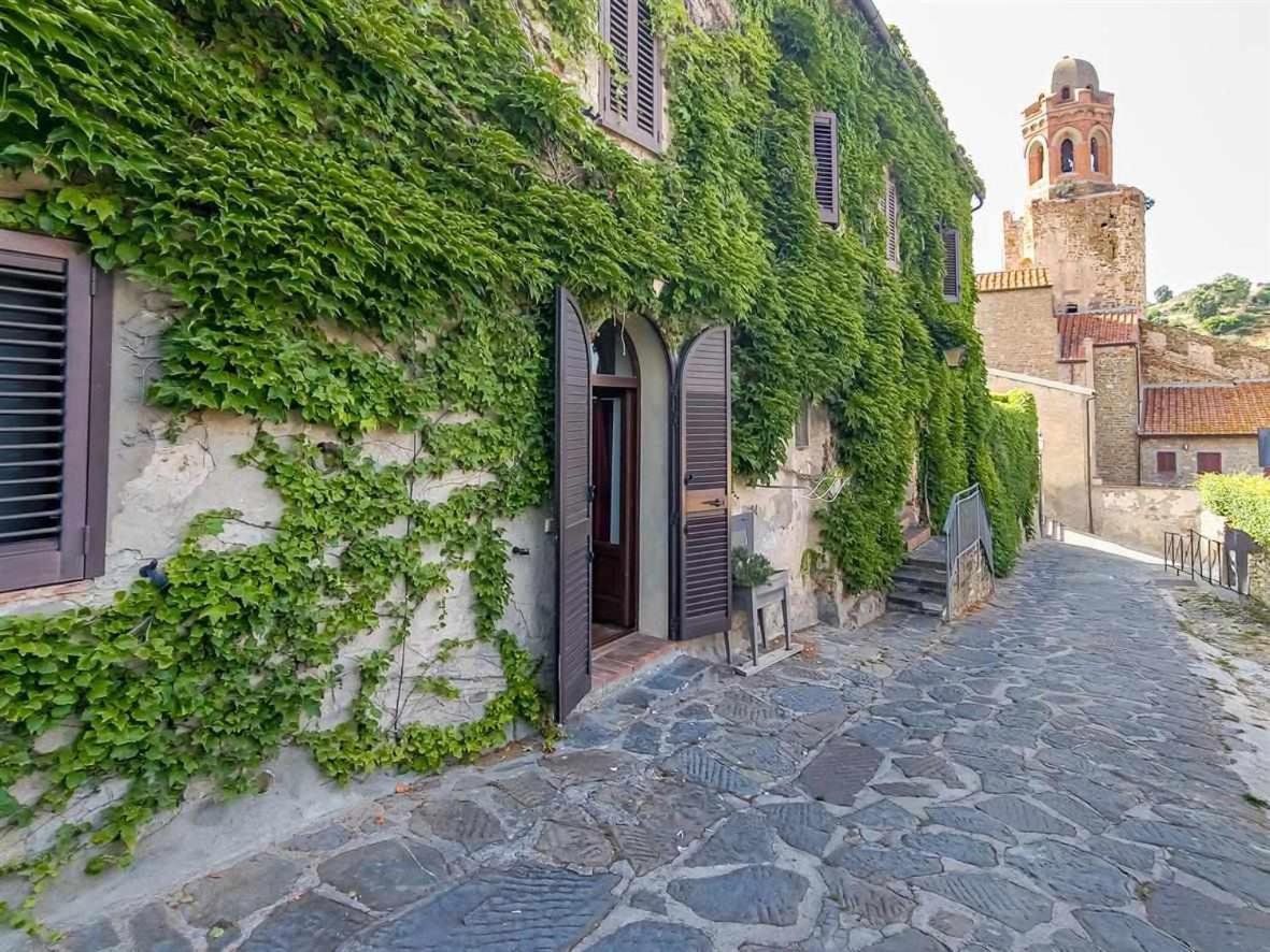 La Casina Di Rosi Vivere Nellantico Borgo Castiglione della Pescaia Exteriör bild